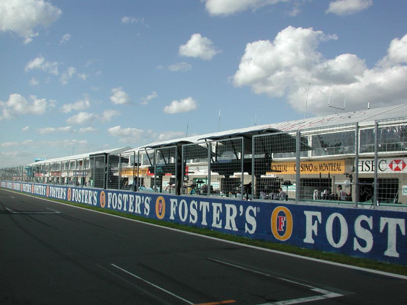 View of pits from front straight 1.jpg 77.3K